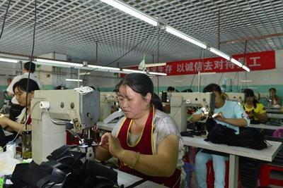 企业办到家门口 服务搬迁新市民