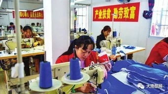南充市委书记带县乡书记到南部县 赶乡场